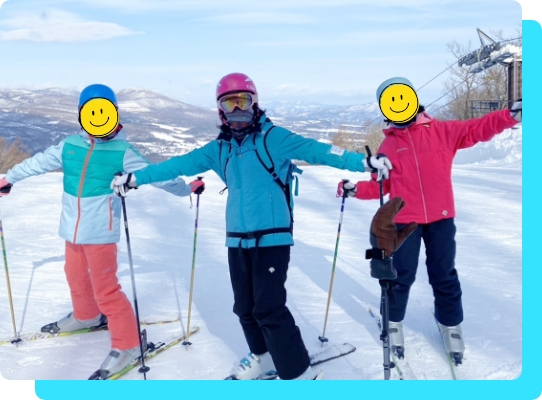 ご家族とスキーを楽しむ菅沼先生